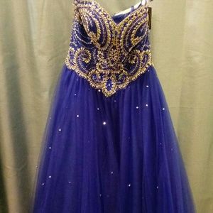 Royal blue sz 6 ball gown nwt